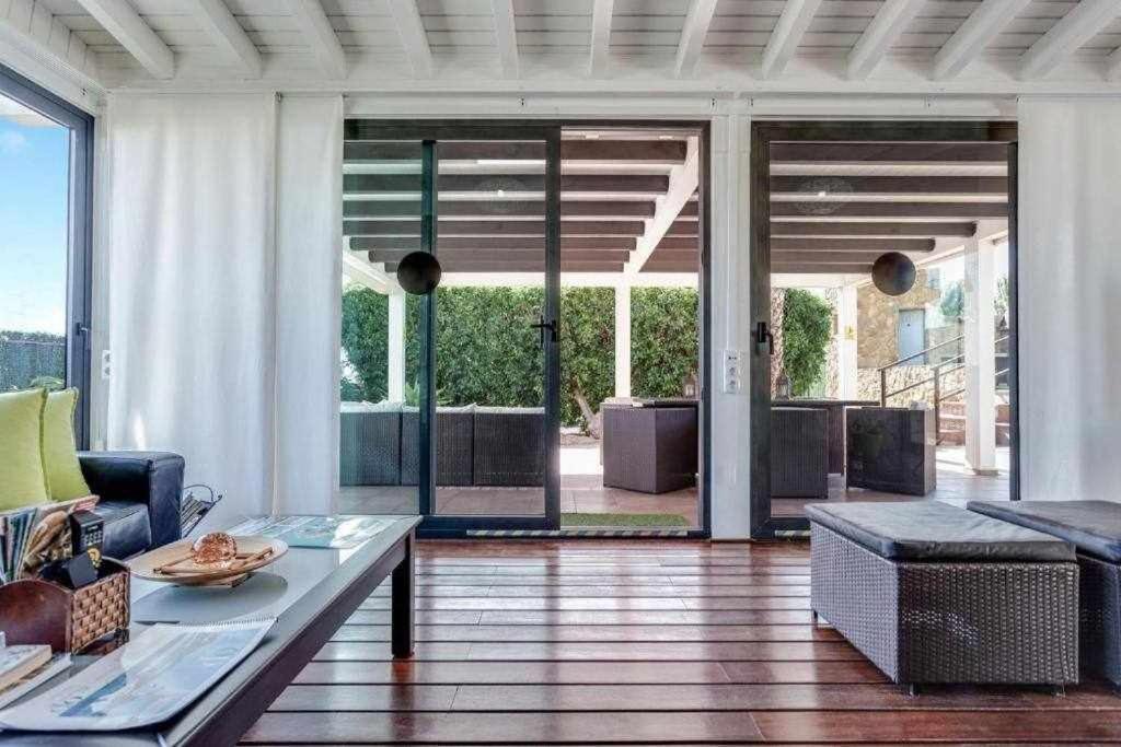 Villa cobas con piscina y privada Triquivijate Exterior foto