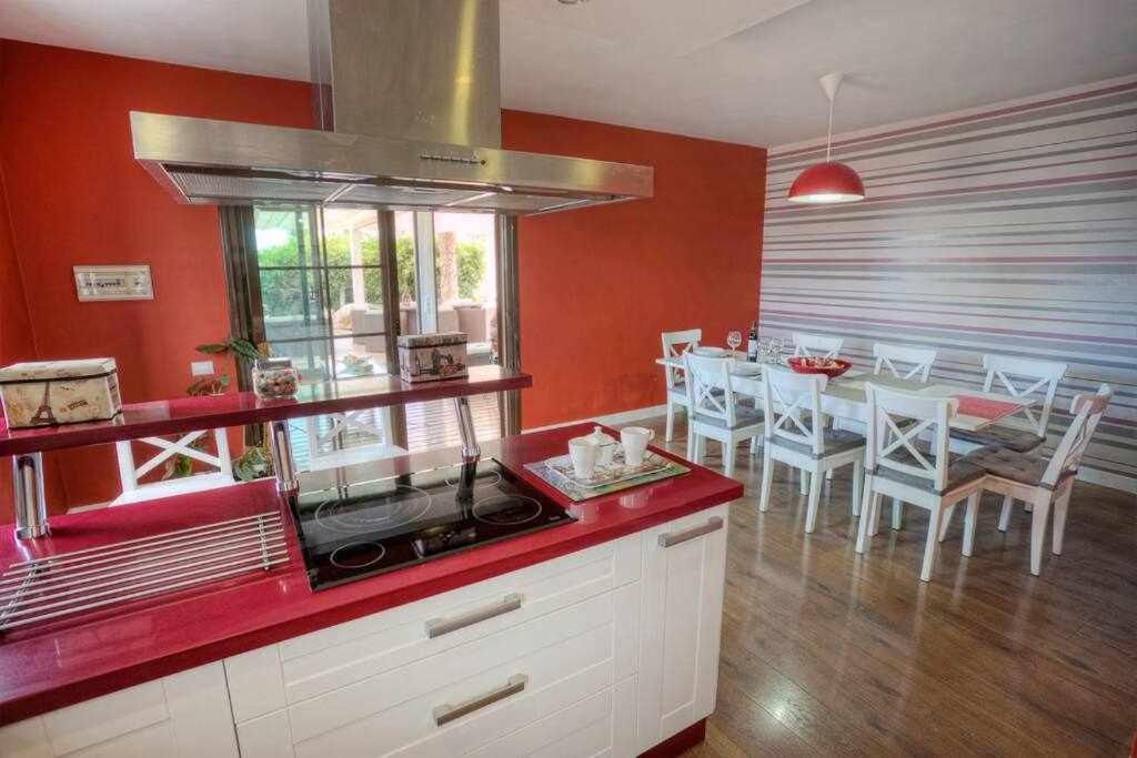 Villa cobas con piscina y privada Triquivijate Exterior foto